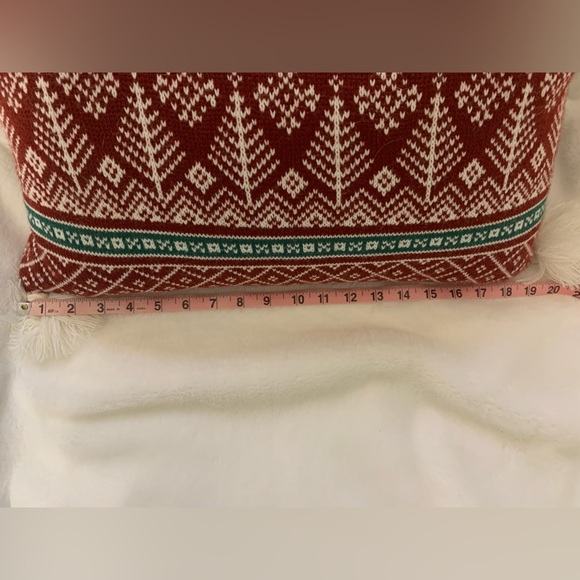 Fair Isle Intarsia Knit Oblong Christmas Holiday red pillow with‎ tassels - Picture 3 of 4